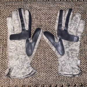 Soft Grey Gloves